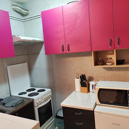 Centrum Lux Apartment Nis Bagian luar foto
