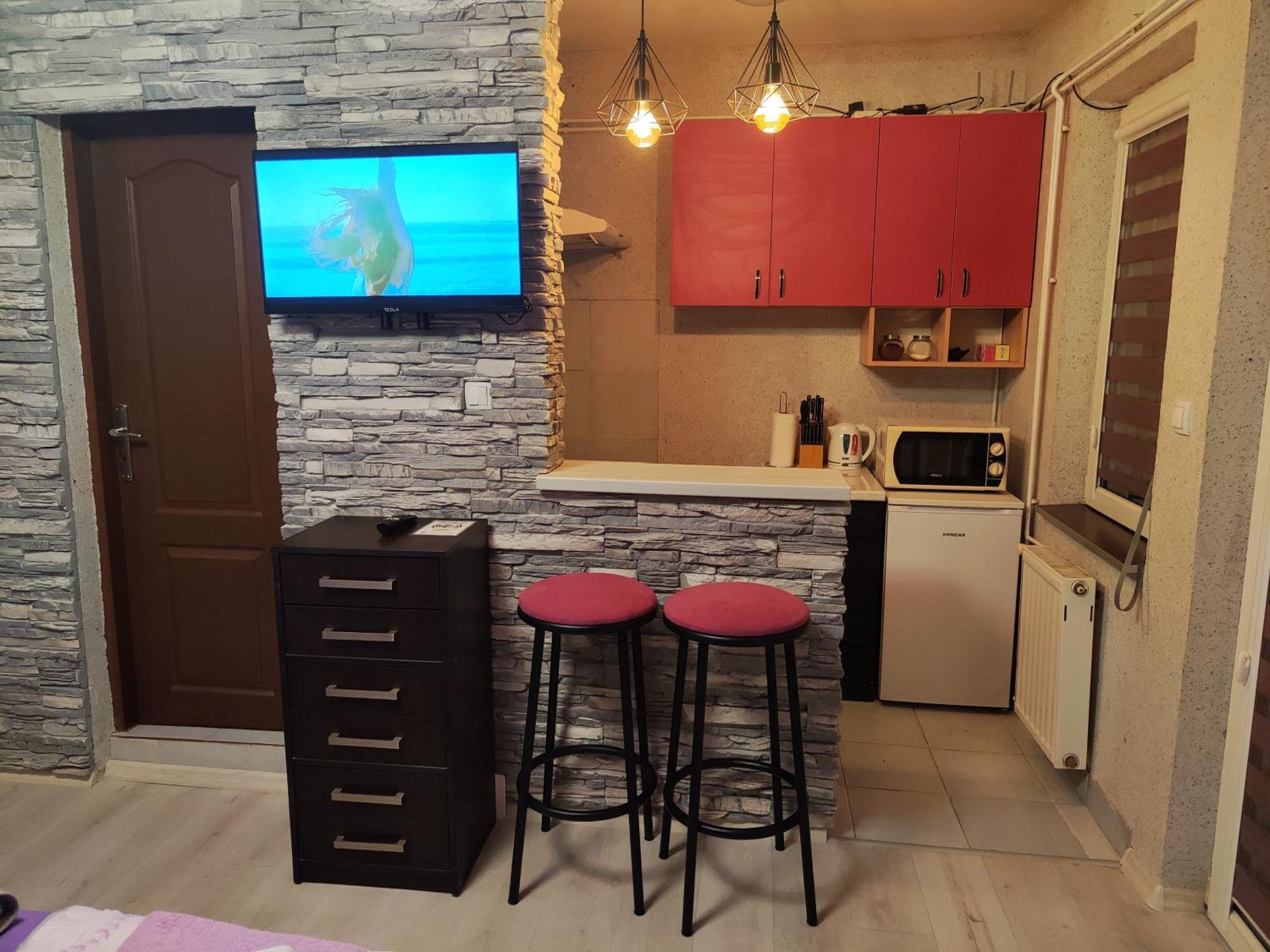 Centrum Lux Apartment Nis Bagian luar foto